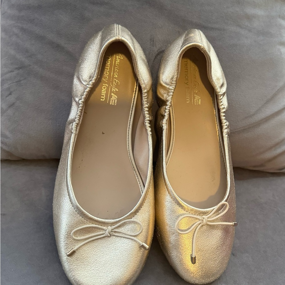 Girls metallic gold flat shoes Size 5